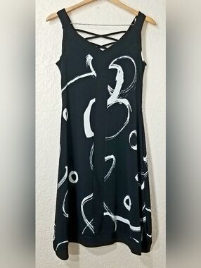 Chic Black and White Abstract Midi Artex Fashions Dress Size Small